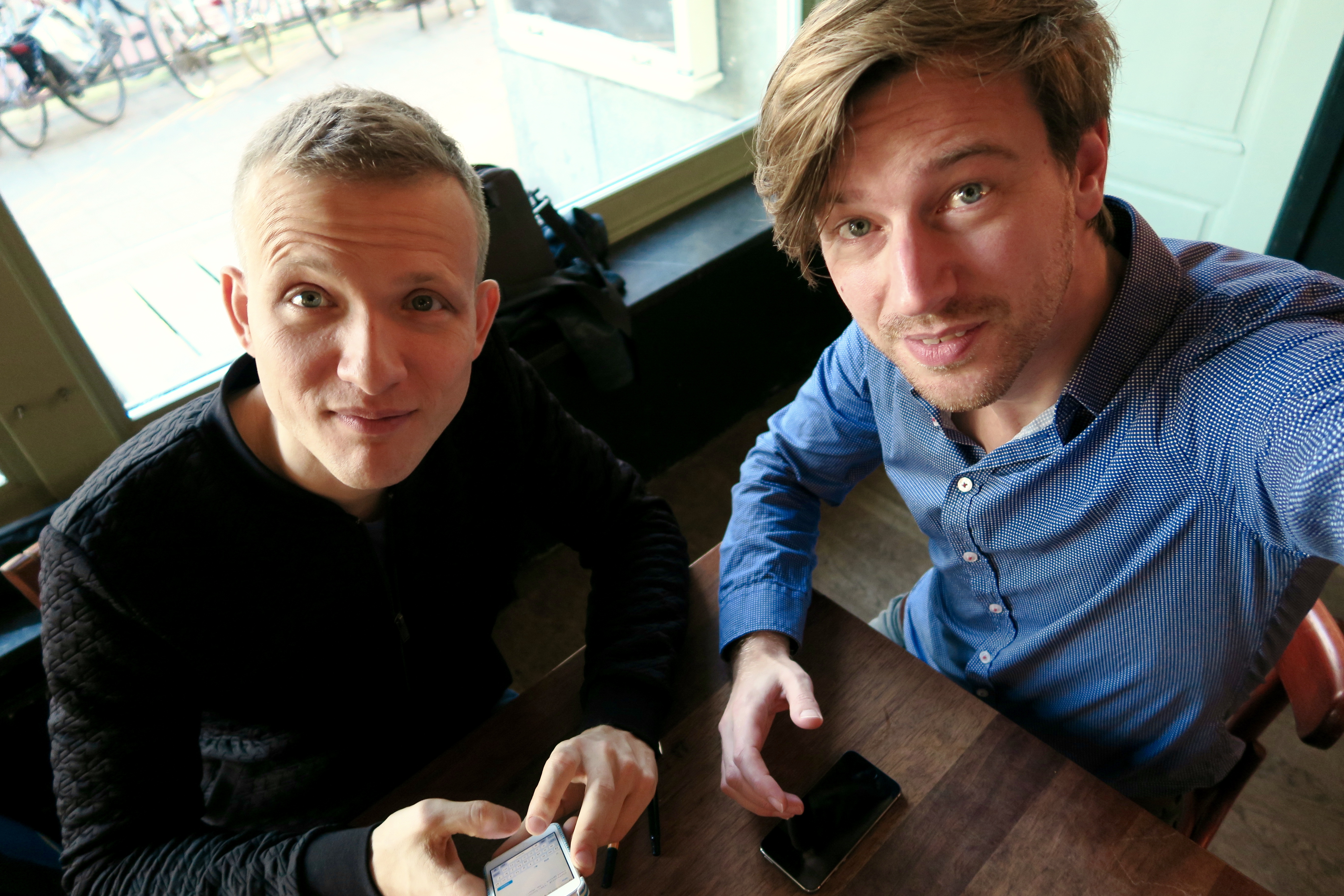 Ype Driessen en Botte Jellema bij de opnames voor de eerste aflevering